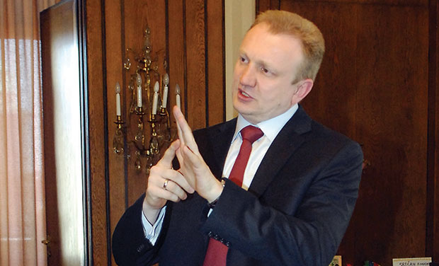 Ђилас би трећину мандата!