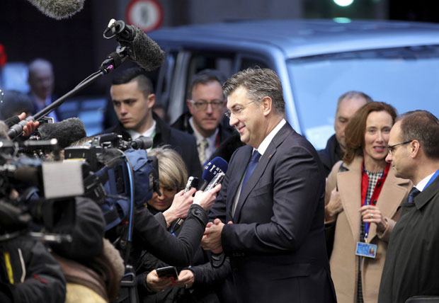 Пленковић ће покушати да убеди Церара да дође у Зaгреб