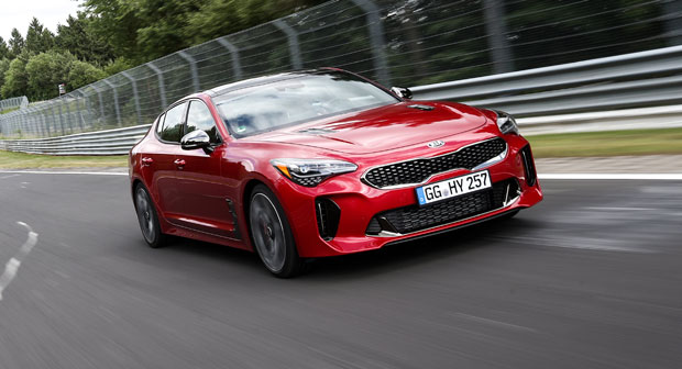 Стингер и стоник на креш тестовима