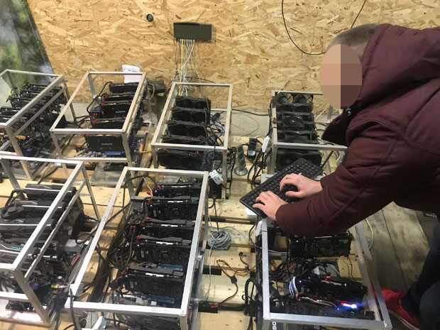 Рудар криптовалута: Добро се живи и од копања, али виртуелног!