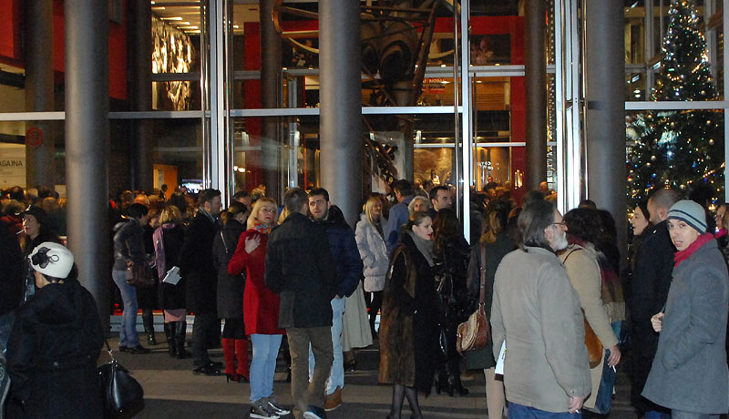 Карте за представе ЈДП у јануару 100 и 200 динара