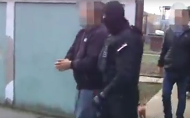 Ухапшено 13 особа осумњичених за кријумчарење миграната (ВИДЕО)