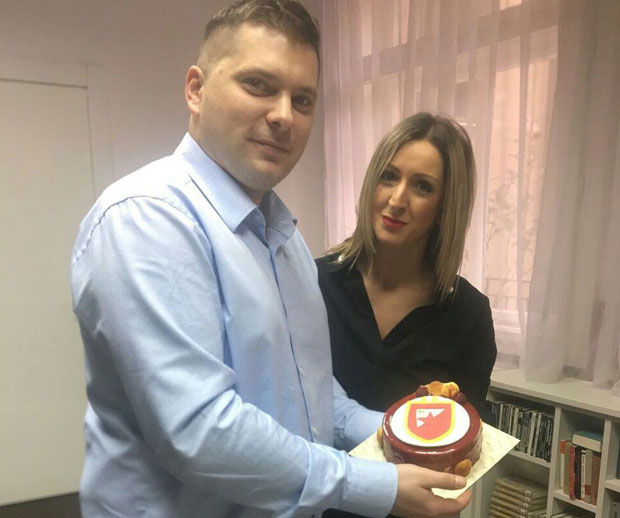 Шпијунка: Никодијевићу Звездина торта