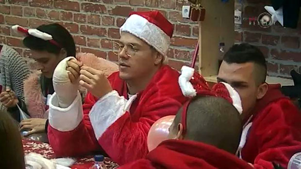 Слоба узима презиме Ђогани