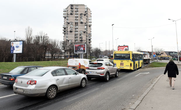 ГУЖВЕ НА ПАНЧЕВЦУ: Застоји због семафора 