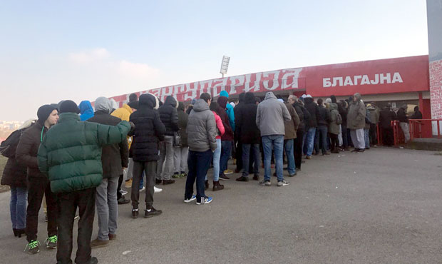 РЕДОВИ НА МАРАКАНИ: Огромно интересовање за меч са ЦСКА