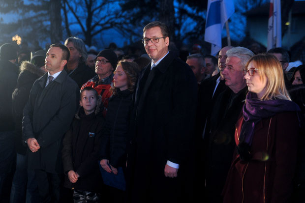 Вучић: Тајкуни и њихови помоћници виде пуну касу па би наставили да краду