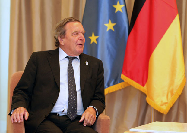 Шредер за велику коалицију и сарадњу с Русијом