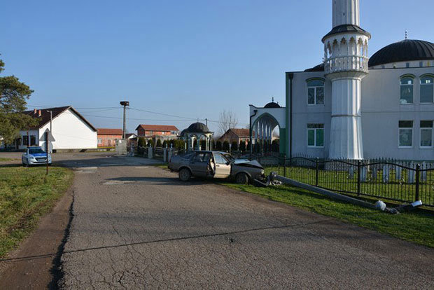 Због гажења полицајца: Месец у притвору