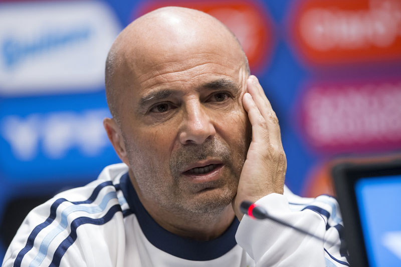 Селектор Аргентине се извинио због вређања саобраћајца