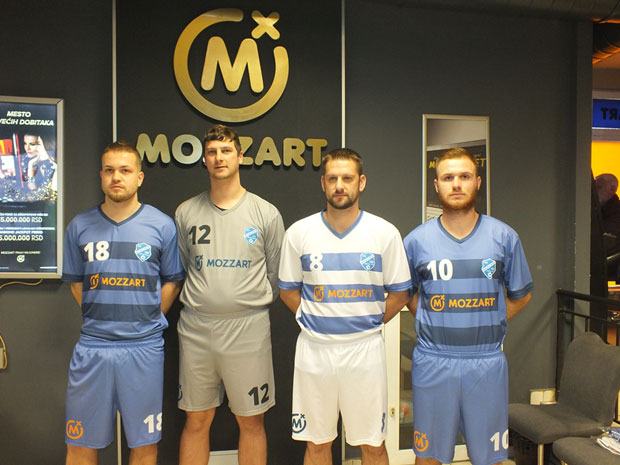 Mozzart obukao fudbalere Vlasine