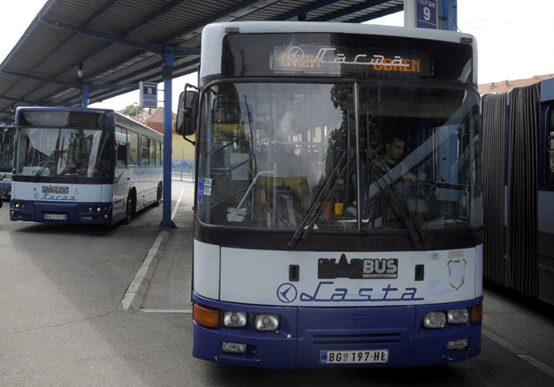 Више возила ка предграђу