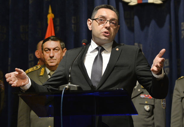 Вулин: Хрватској смета што Србија говори истину; Србија добила још четири МиГ-а 29