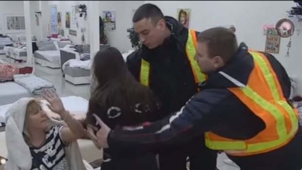 Ана Кораћ насрнула на Јелену Голубовић, интервенисало обезбеђење: 