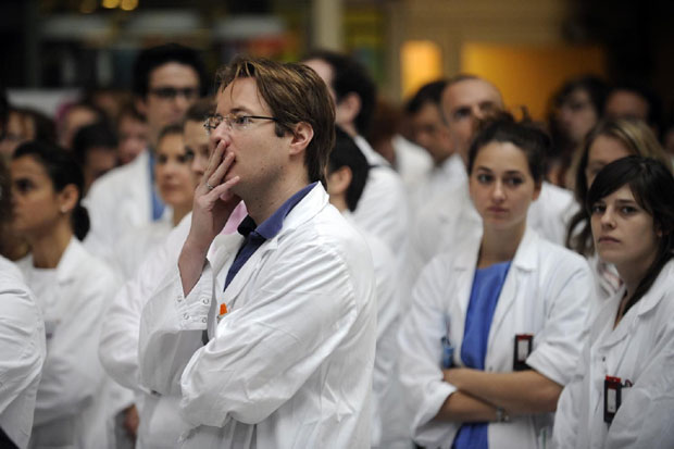 ПОВЕЋАНЕ ПЛАТЕ И ПЕНЗИЈЕ: Стижу дебље коверте