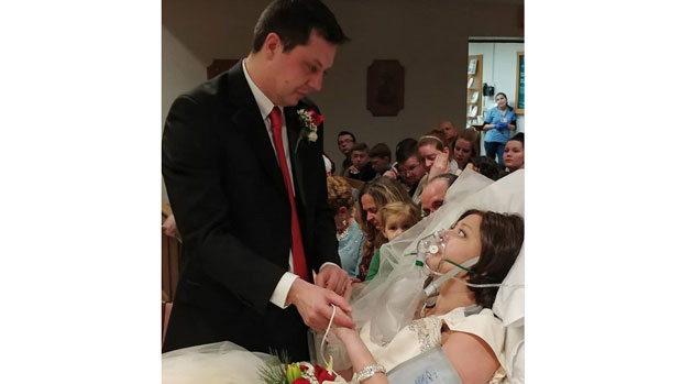 САД: Венчала се у болници, после 18 сати је преминула (ФОТО)