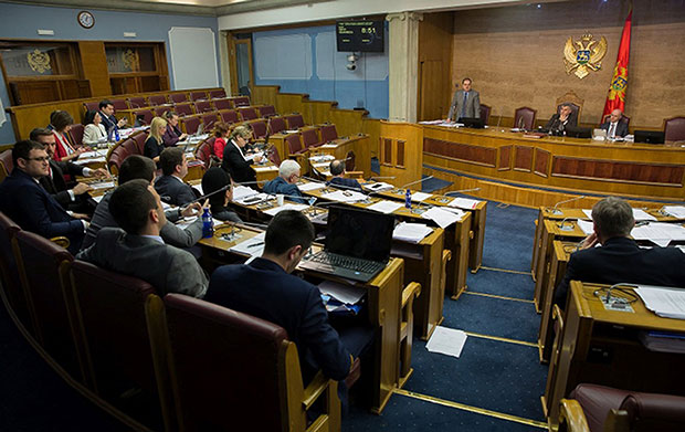 ЦГ: Избори по старом закону