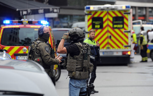 ОГРОМНА РАЦИЈА У НЕМАЧКОЈ: Чак 1.500 полицајаца претресло 63 бордела и стана