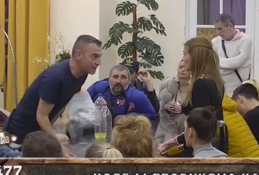 ЗАДРУГА СЕ ПРОДУЖАВА: Такмичари остали у шоку после одлуке Великог шефа