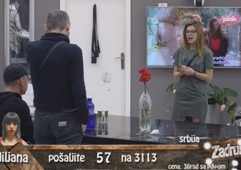 МИЋА РАСКРИНКАО КИЈУ: Филип те развалио, кажеш да волиш Слобу а све најгоре о њему причаш, јел се дрогираш??? (ВИДЕО)