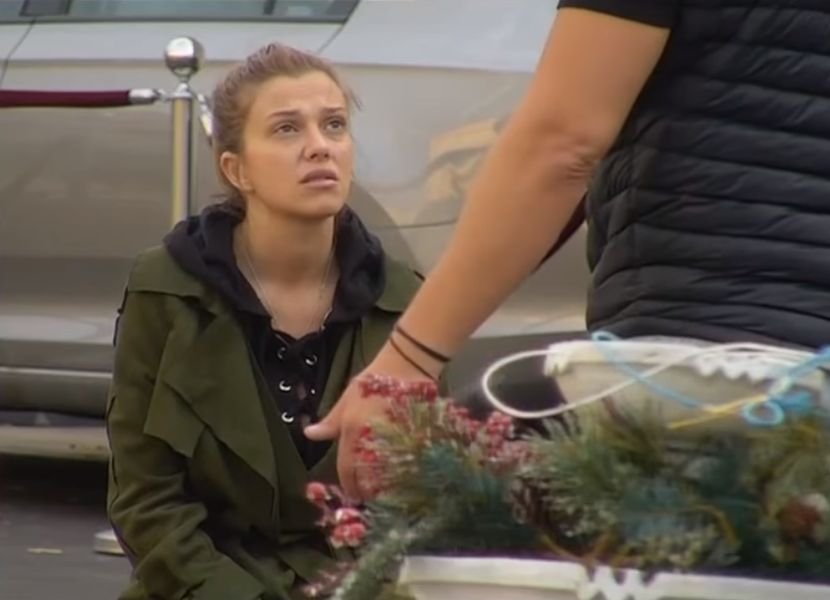 КИЈА ЗБОГ ОВОГА ПРЕСТАЛА ДА ПРИЧА СА ОЦЕМ? Откривена породична тајна