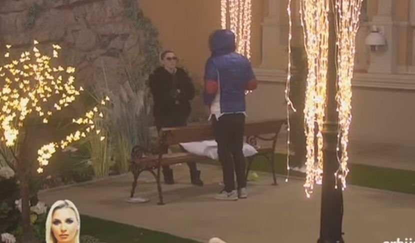 АНЂЕЛО ПОТПУНО ПОЛУДЕО: Теодора, хоћеш да се упуцам у главу (ВИДЕО)