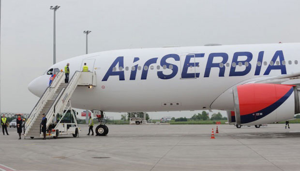 Отказан лет Њујорк-Београд због невремена у САД