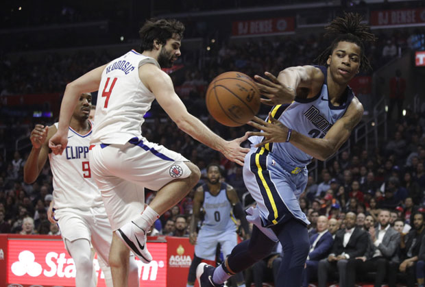 Теодосић обновио повреду