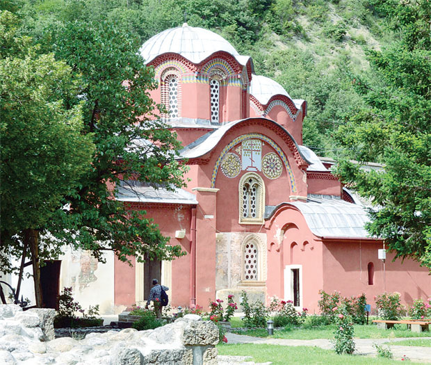 СПРЕЧЕНИ НАПАДИ НА КиМ: Албанци спремали ударе на светиње!