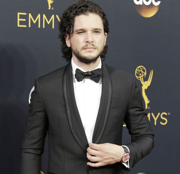 Кит Харингтон избачен из бара