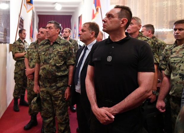 Војска и на Божић обезбеђује мир