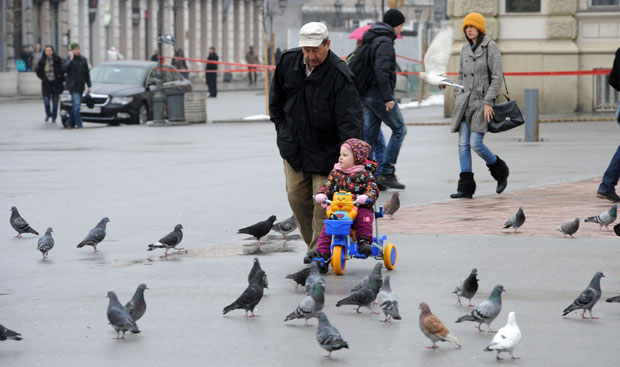 ВРЕМЕНСКА ПРОГНОЗА: У понедељак облачно и топло уз слаб ветар
