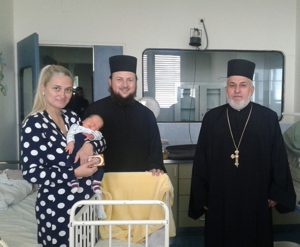 Краљево: Дарови најмлађим пацијентима