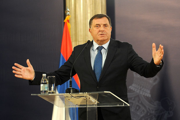 ПОЧЕЛО ОБЕЛЕЖАВАЊЕ ДАНА РЕПУБЛИКЕ СРПСКЕ: Стефановић у име Владе Србије; Одликовање Томиславу Николићу