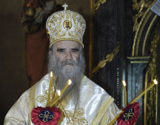 РЕАКЦИЈЕ НА ИЗЈАВУ АМФИЛОХИЈА: Од клетви Срби нису ојачали!