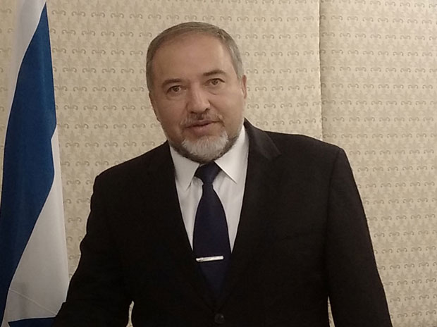 Либерман: Израел ће градити још насеља на Западној Обали