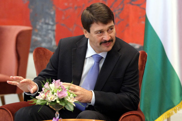 Парламентарни избори у Мађарској заказани за 8. април