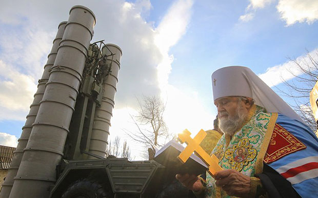 Ракетама заградили небо изнад Крима