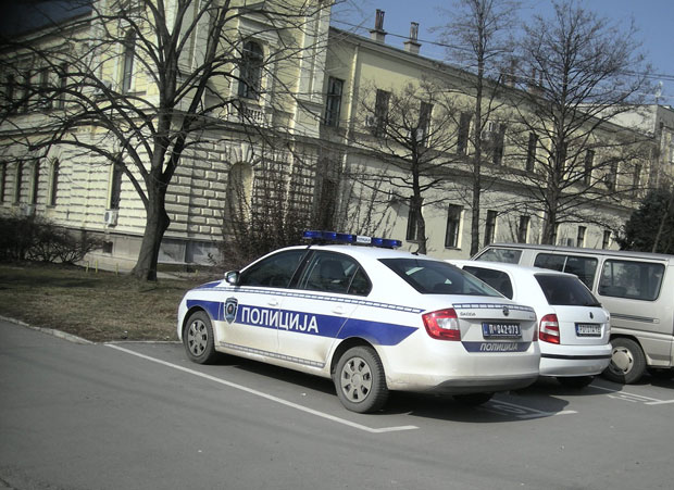 Осуђена на затворску казну јер је претила деци због бацања петарди 