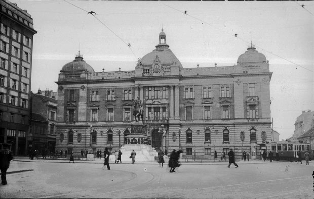 Дневник заблуда: Геноцид у култури