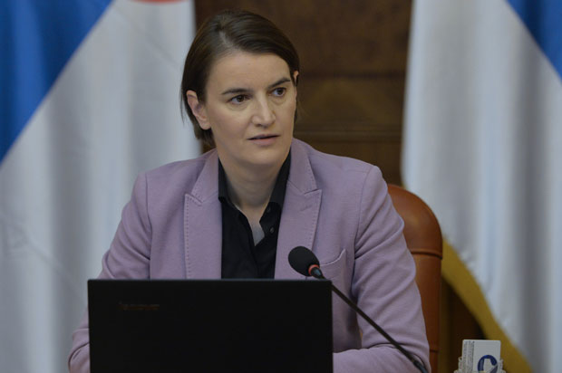 Брнабић: Држава ће наставити да подржава пчеларе