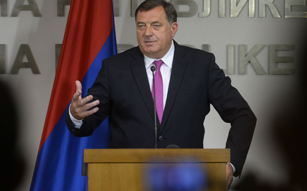 Додик: Опасне спекулације о паравојним јединицама; Цвијановић: Подмећу РС