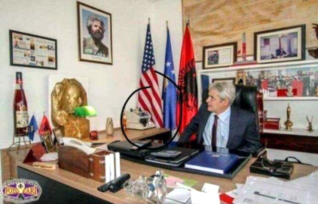 СКАНДАЛ У МАКЕДОНИЈИ: Ахмети с бројачем новца у канцеларији, али чијој?