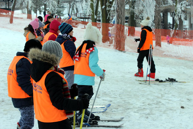 У Јагодини отворено скијалиште, почела школа скијања (ФОТО)