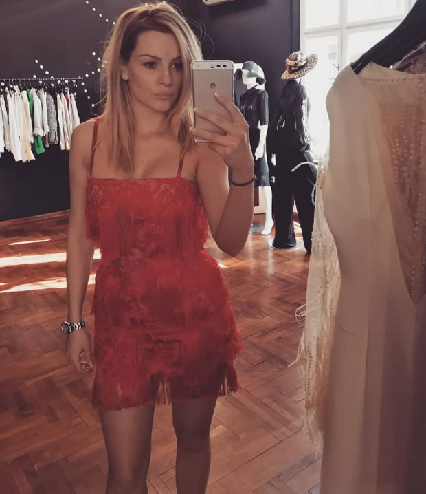 НОВИ СПОТ ЈЕЛЕНЕ КОСТОВ: Стара песма у новом руху 