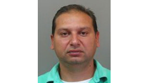 Тражио златни накит да би обавио ритуал, па нестао