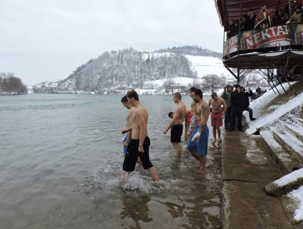 Пливање за Часни крст широм Републике Српске