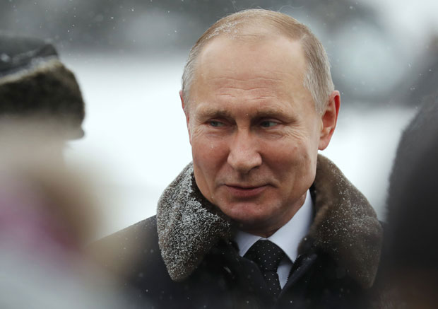 Нижу се потписи за Путина