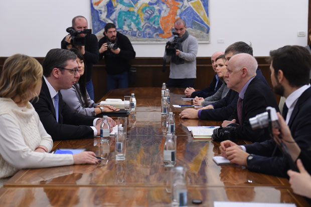 Вучић: Свакоме право да говори и одговори