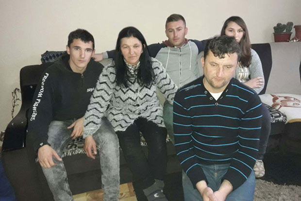 Заплакала сам због трактора!